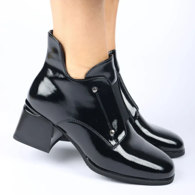 Botki damskie Artiker 57C0025 czarny-1
