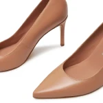 Szpilki damskie GUESS FLFRPP LEA08 SAND-3